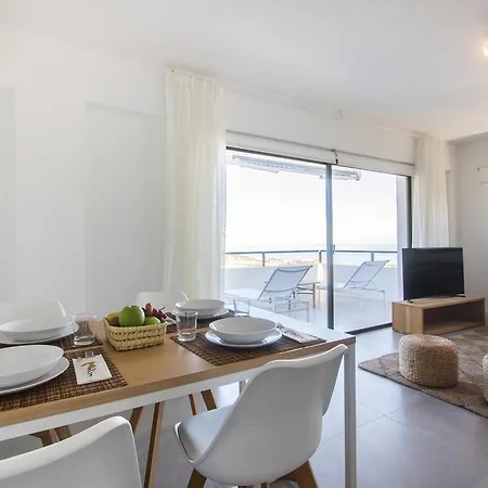 מלון דירות Casa Victoria 4*